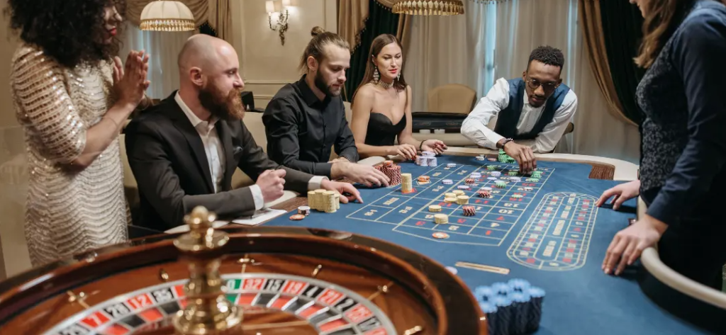 Làm thế nào để chơi roulette trực tuyến? Hướng dẫn các quy tắc trò chơi roulette châu Âu, Mỹ và Pháp với tỷ lệ thắng 100%!- KUBET https://kubet6casino.com/wp-content/uploads/2023/02/logo-2.png- KUBET